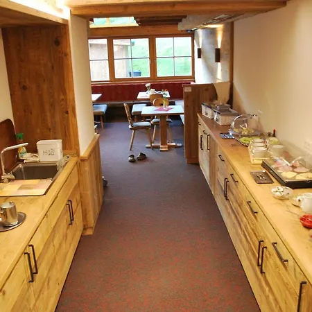 Alpengasthof Goetschenalm Guest house